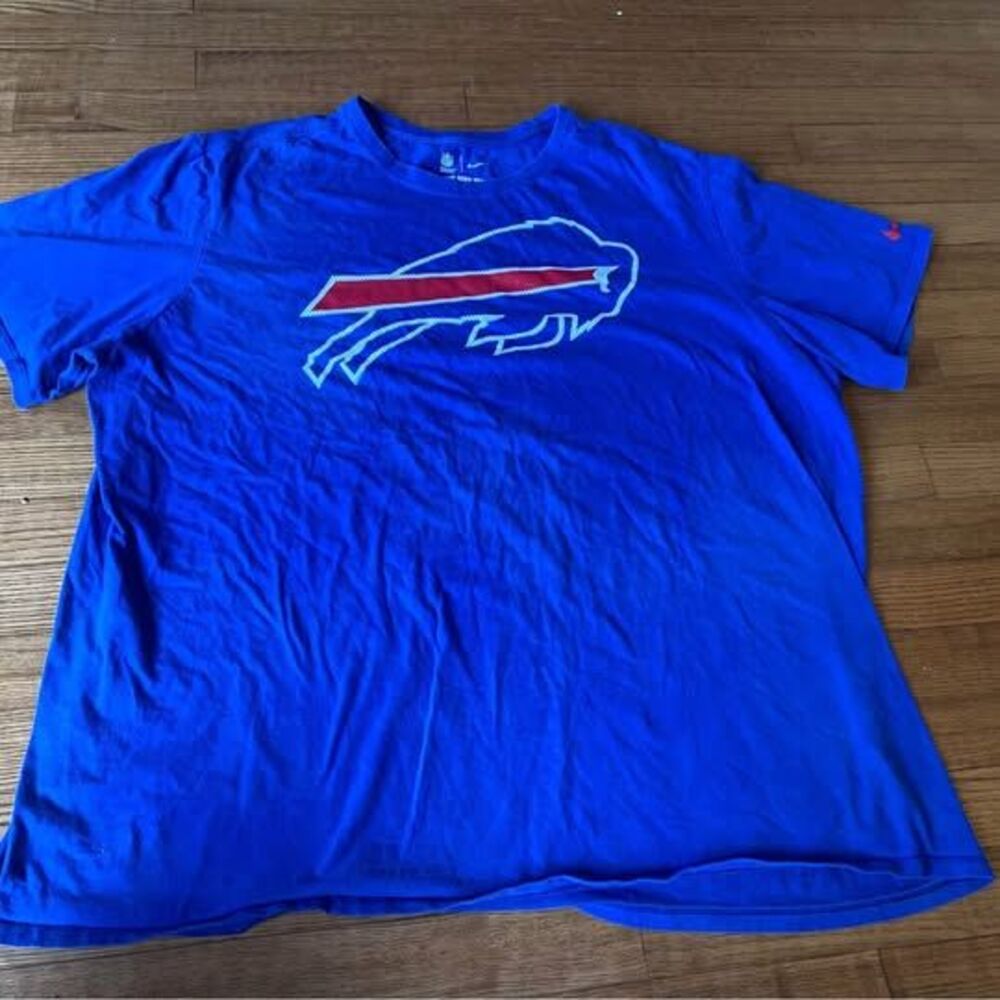 Nike Buffalo Bills t-shirt logo NFL foorball - men’s size 4XL GUC